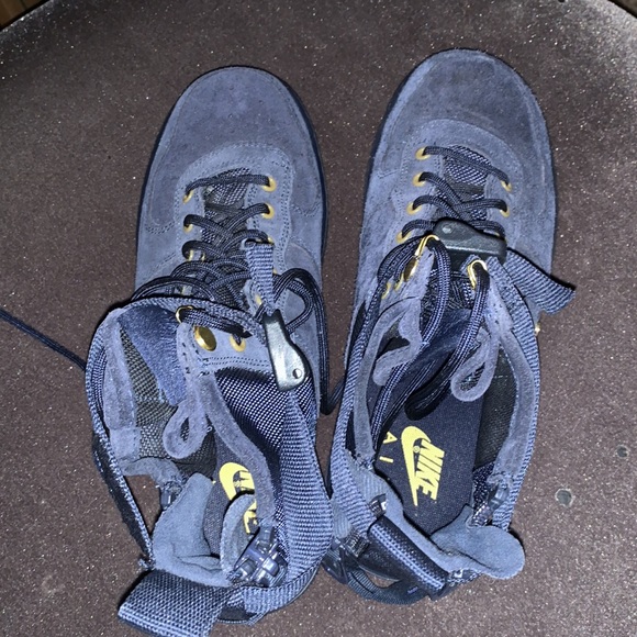 Nike Air Force 1 - Picture 4 of 7